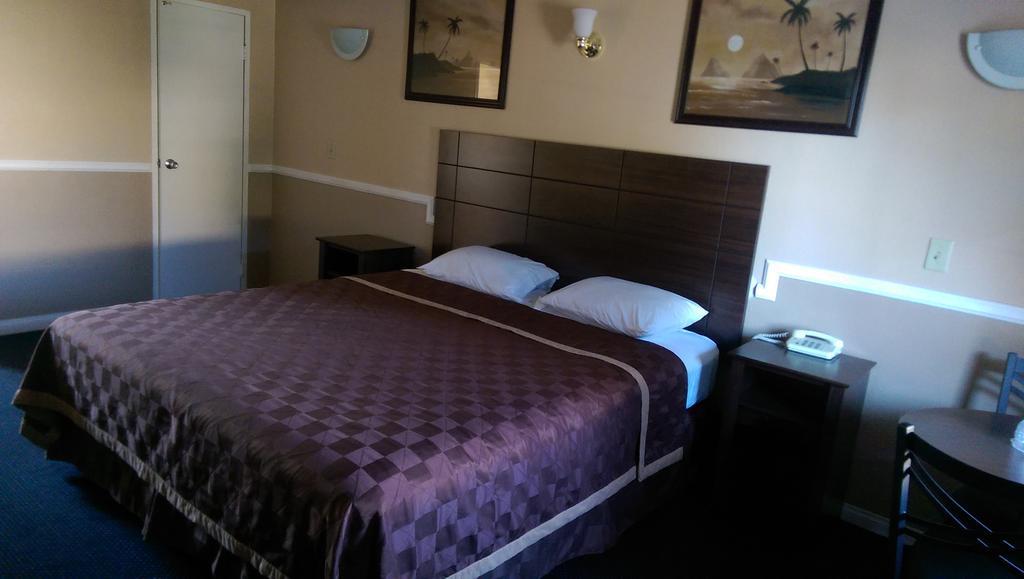 Whittier Travel Inn Eksteriør bilde