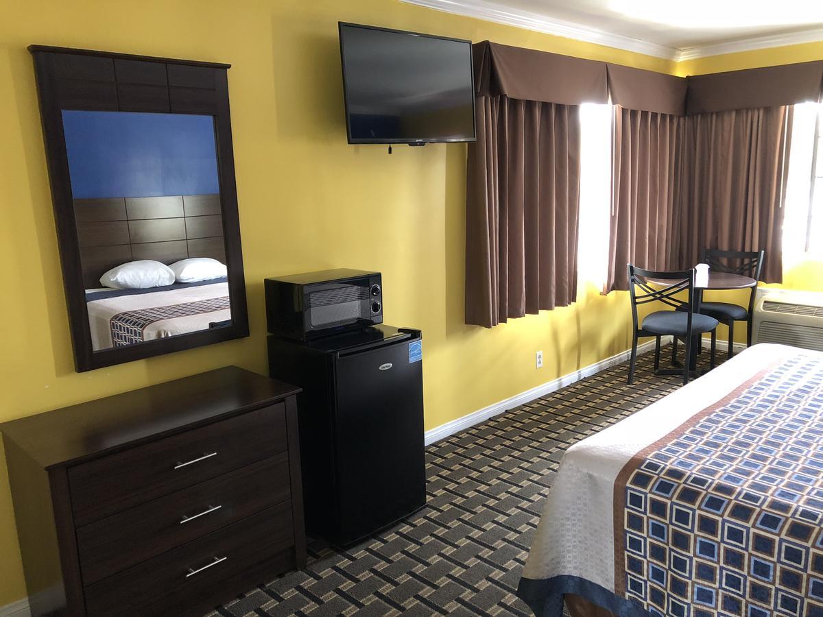 Whittier Travel Inn Eksteriør bilde