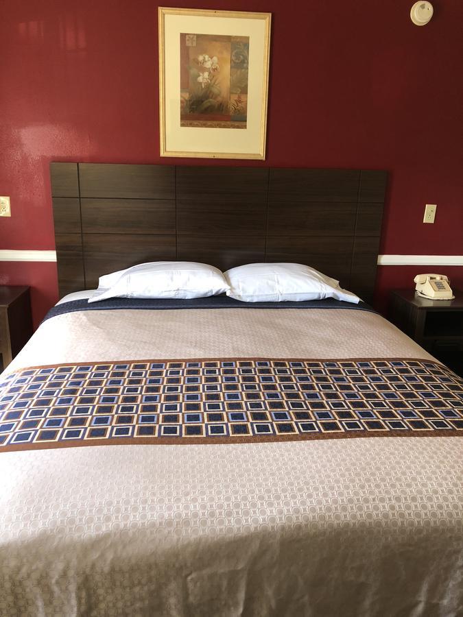 Whittier Travel Inn Eksteriør bilde