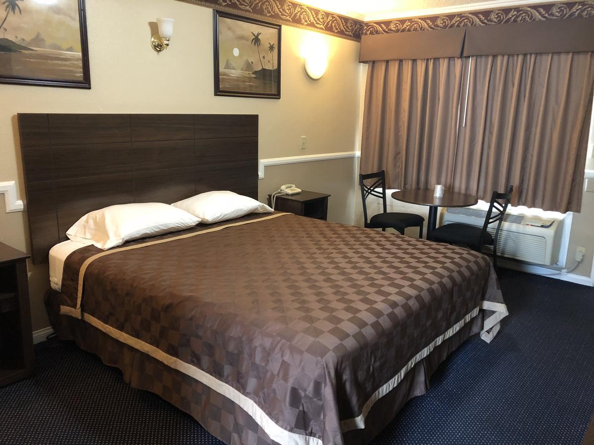 Whittier Travel Inn Eksteriør bilde