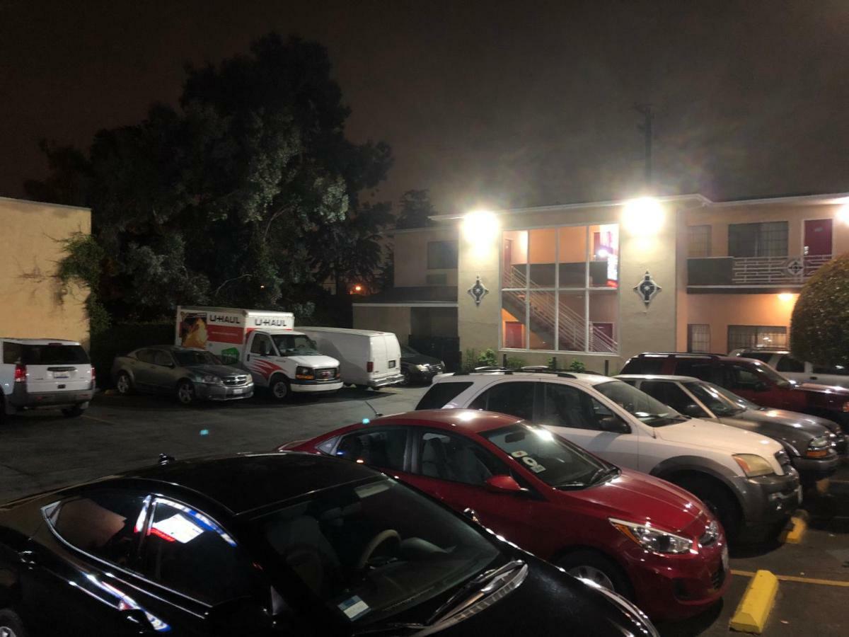 Whittier Travel Inn Eksteriør bilde