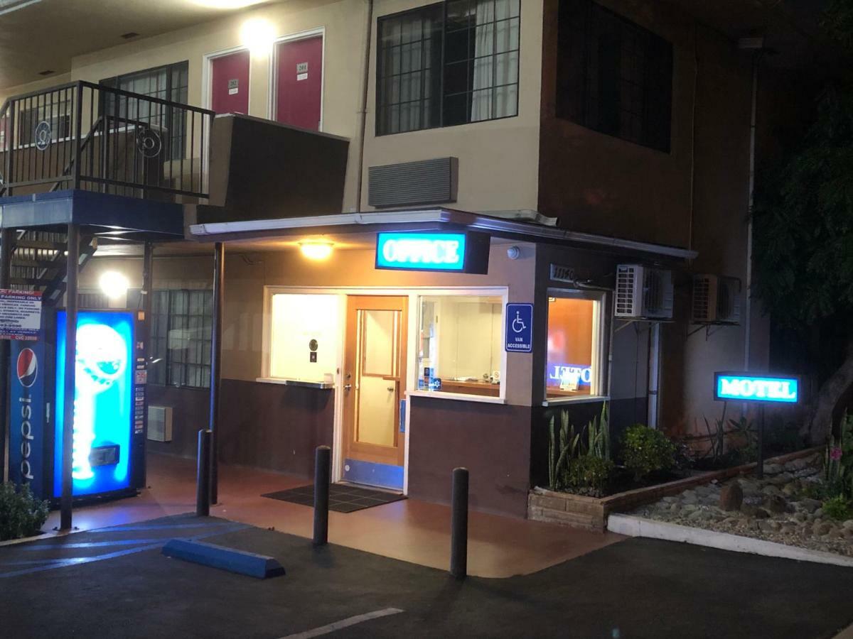 Whittier Travel Inn Eksteriør bilde